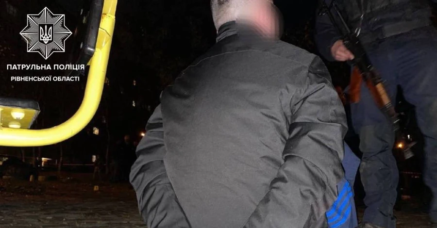 Взрыв на детской площадке в Ровно: подозреваемые задержаны