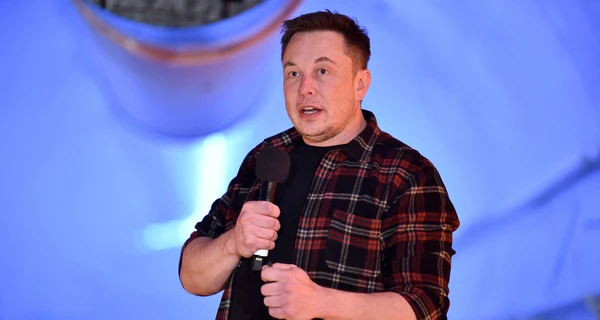 Маск про нову політику Twitter:  перевірки контенту збережуться