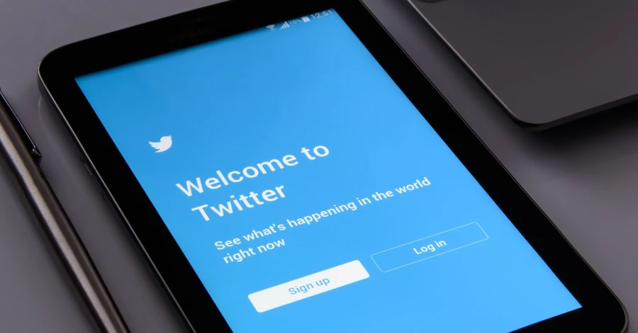  Twitter обновил приложение и начал снимать 8 долларов за синюю галочку
