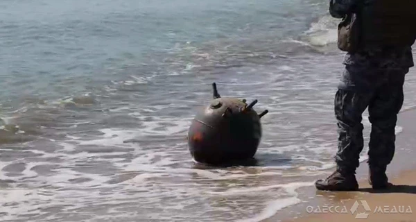 В Одесі підірвали міну, яку шторм виніс на пляж