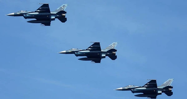 Винищувачі НАТО двічі вилітали на перехоплення російських літаків над Балтійським морем 