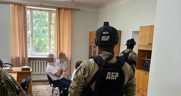 ДБР повідомило про підозру одному з організаторів запорізького псевдореферендуму