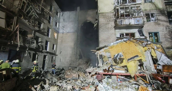 Удар Росії по Миколаєву: зруйнована багатоповерхівка, семеро загиблих (оновлено)