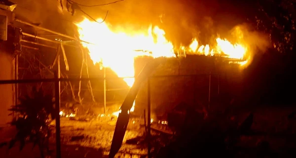 Війська РФ всю ніч обстрілювали Нікополь - є поранені