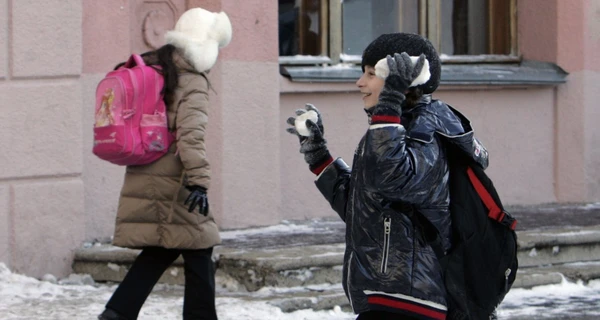 Зимние каникулы в Киеве продлятся месяц - школы будут пунктами обогрева