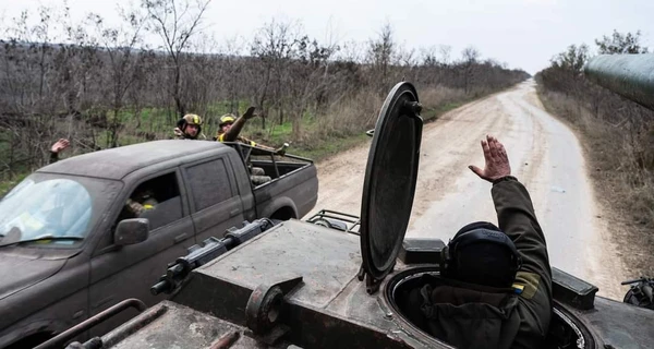 Генштаб: РФ поступово відновлює рух автомобільного транспорту через Керченський міст