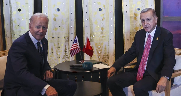 Байден и Эрдоган ведут переговоры на полях G20