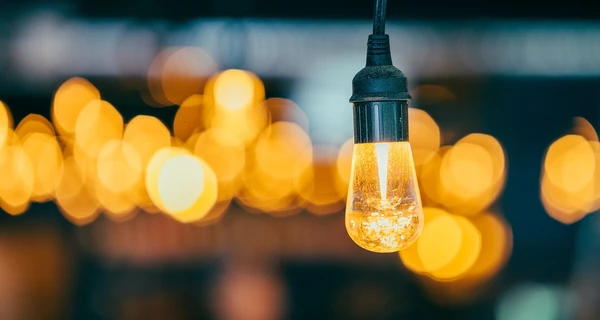 Аналитик: Повышение тарифов на передачу и диспетчеризацию электроэнергии увеличит уровень бедности в стране