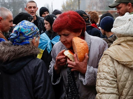 На Херсонщині росіяни розстріляли чергу за хлібом - поранено 5 людей