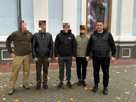 Украинских морпехов-разведчиков вернули из плена, организовав их побег 