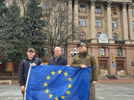 До Миколаєва приїхав посол Євросоюзу і зустрівся з Кімом та Сэнкевичем