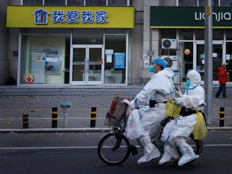 Коронавірус нікуди не подівся: у Китаї щодня захворюють понад 20 000 осіб