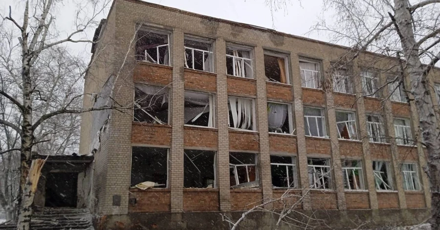 Росіяни обстріляли будинок та лікарню у Куп'янську: є загиблі