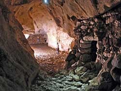 Археологи нашли подземные лабиринты майя [ФОТО] 