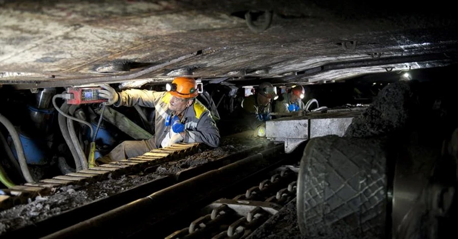 Рятувальники підняли на поверхню майже 3000 шахтарів