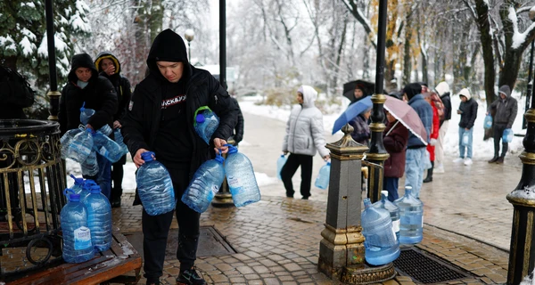 Во всех районах Киева возобновили водоснабжение