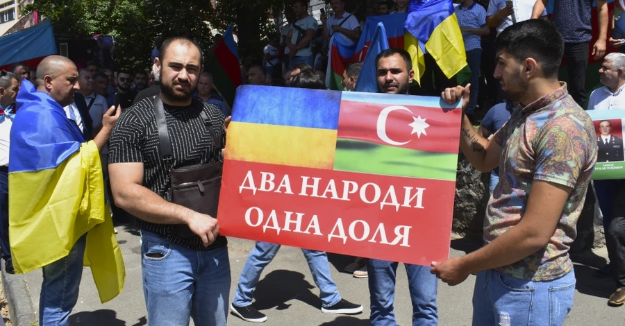 Как армянская диаспора пытается перетянуть внимание из Украины на Карабах