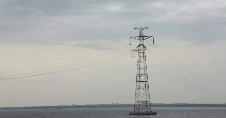 Енергетики відновили близько 50% електропостачання в країні 