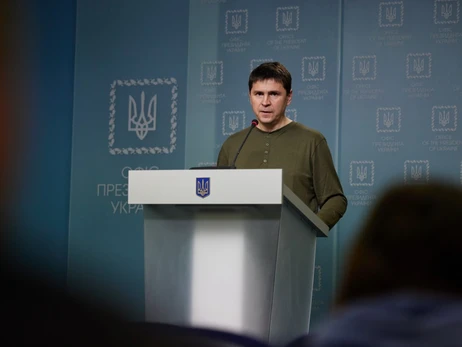 Подоляк: Україна не відмовиться від війни заради капітуляції в обмін на світло