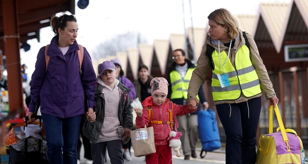 Чехия примет украинских беженцев на зиму, но не более десятков тысяч