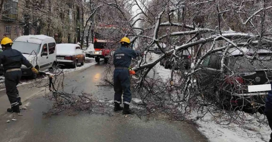 На Київ насуваються сильні снігопади: у КМДА попередили про небезпеку