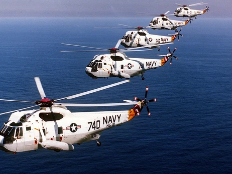 Британія підготувала 10 українських екіпажів для гелікоптерів Sea King