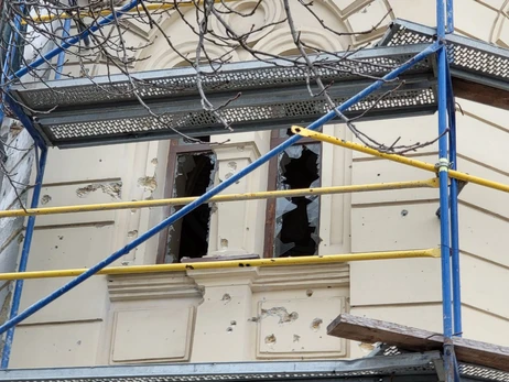 Росіяни обстріляли художній музей у Херсоні