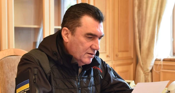 Данилов ответил на заявление Макрона о России: Убийце хотят предоставить 