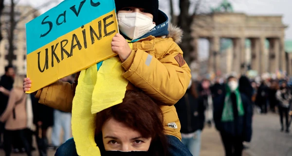 Конец коронавируса, холодная война и поражение Украины: что прогнозировали на 2022