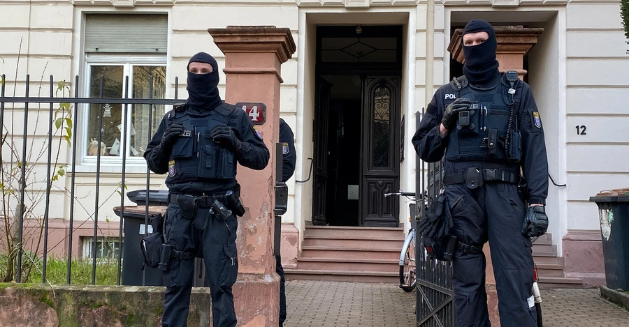 У Німеччині викрили підготовку держперевороту: по всій країні обшуки та затримання