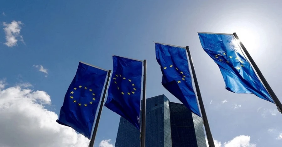 Єврокомісія пропонує запровадити 9-й пакет санкцій проти РФ: обмеження на експорт та заборона на постачання безпілотників
