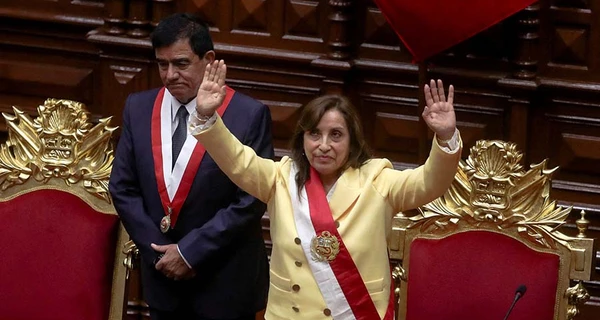 В Перу - новый президент. Ее предшественника задержала полиция