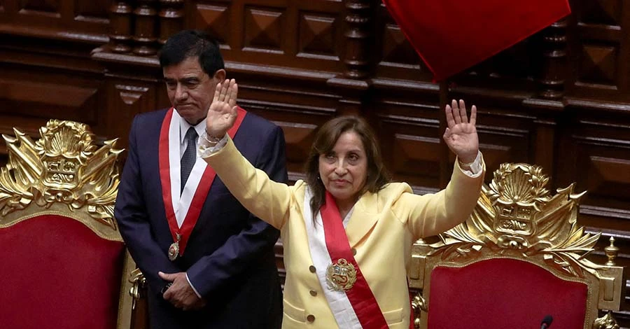В Перу - новый президент. Ее предшественника задержала полиция