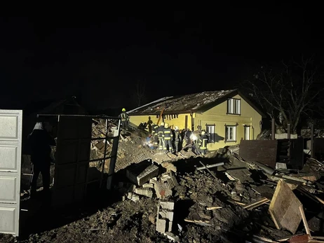 В Харькове прогремели взрывы - россияне ударили по жилому дому