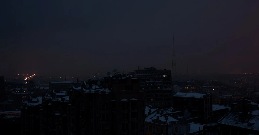 Жителям Киева будут отключать электричество по новому графику