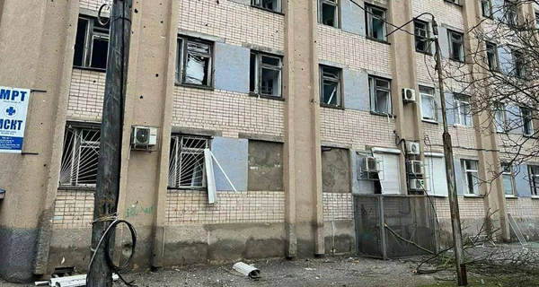 Російські війська обстріляли пологове відділення у Херсоні