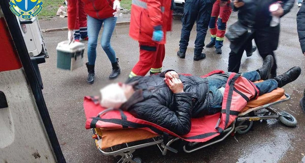 Російські війська обстріляли Херсон: двоє загиблих, семеро постраждалих 