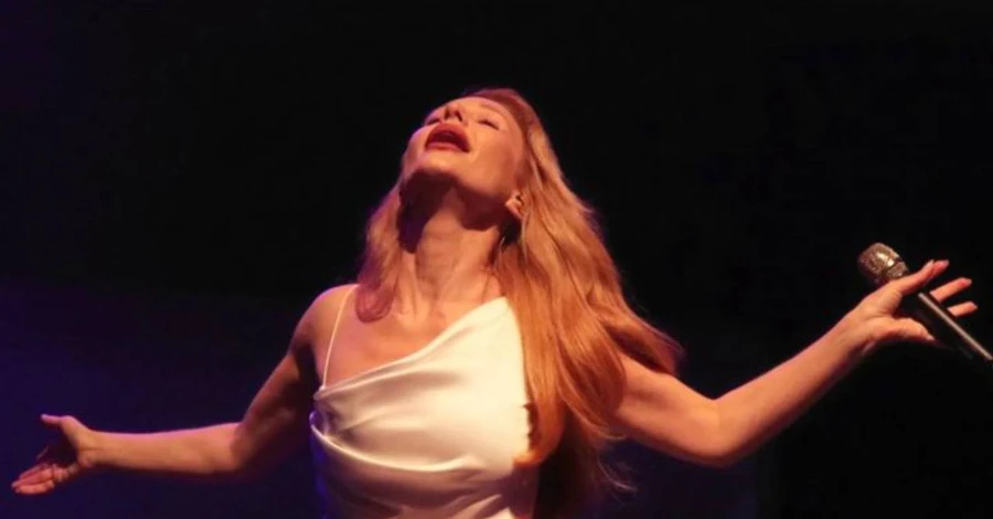 Тина Кароль в видео на песню 