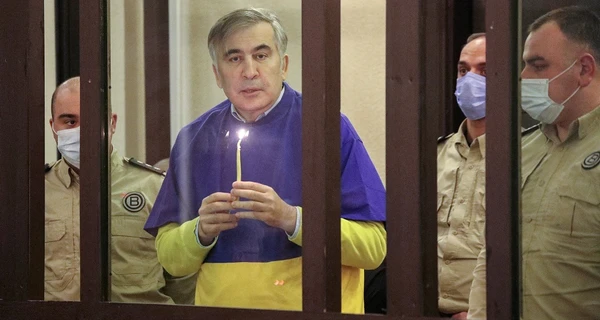 Саакашвили снова объявил голодовку в грузинской тюрьме