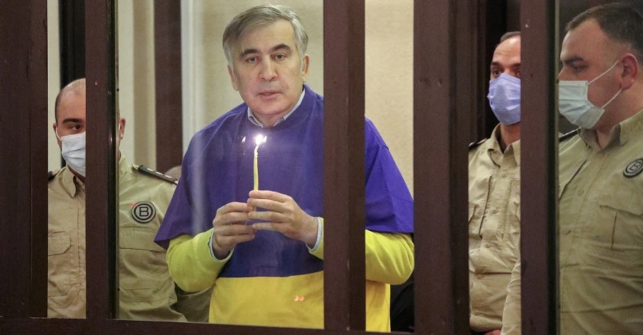 Саакашвили снова объявил голодовку в грузинской тюрьме