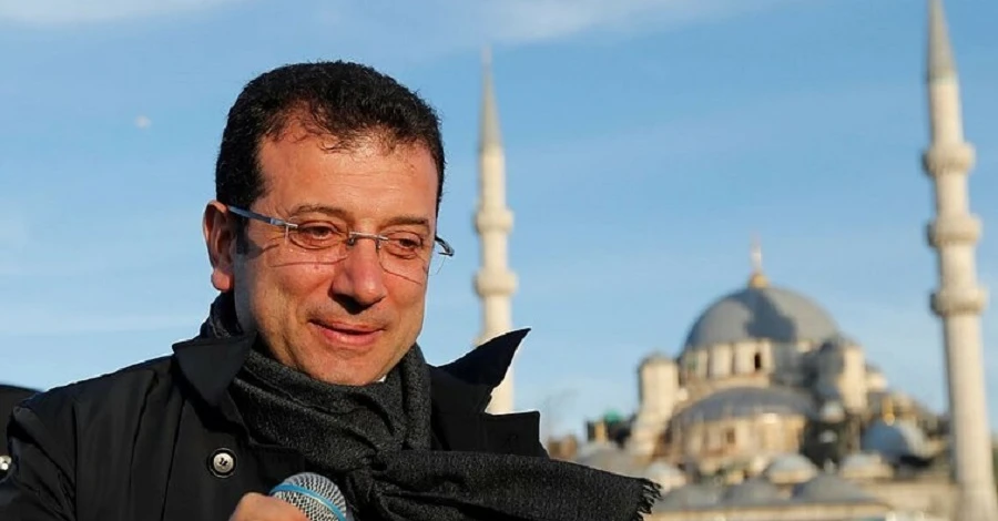 Мера Стамбула засудили до 2,7 року ув'язнення за образу турецьких чиновників