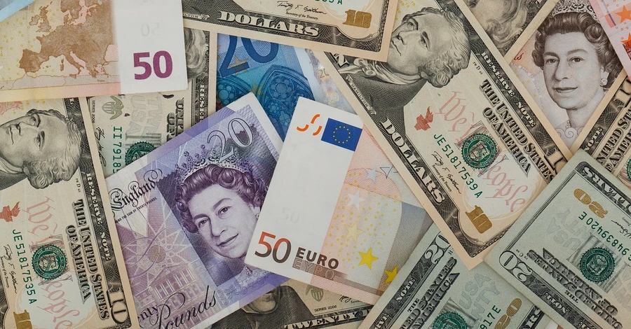 Що буде з доларом та євро у передостанній тиждень 2022 року