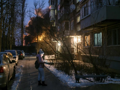 Шість районів Києва та області частково знеструмлені через нічний обстріл дронами