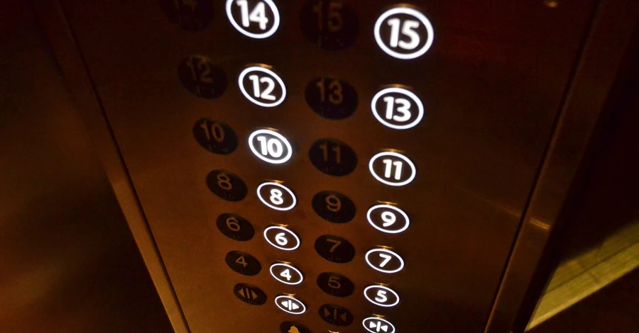 Мінімум рухів та жодної самодіяльності: 10 правил для застряглих у ліфті
