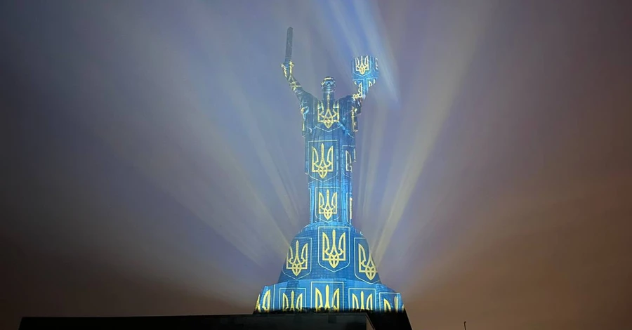 Художник из Швейцарии подсветил в Киеве костел святого Николая и 