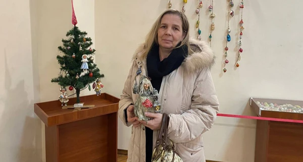 Черновчанка собрала коллекцию из тысячи елочных игрушек
