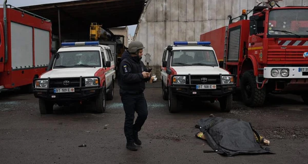 РФ обстріляла пожежну частину в Херсоні, є загиблий та поранені