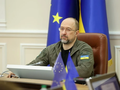 Шмыгаль: Украина получила в 2022 году около одного триллиона гривен помощи
