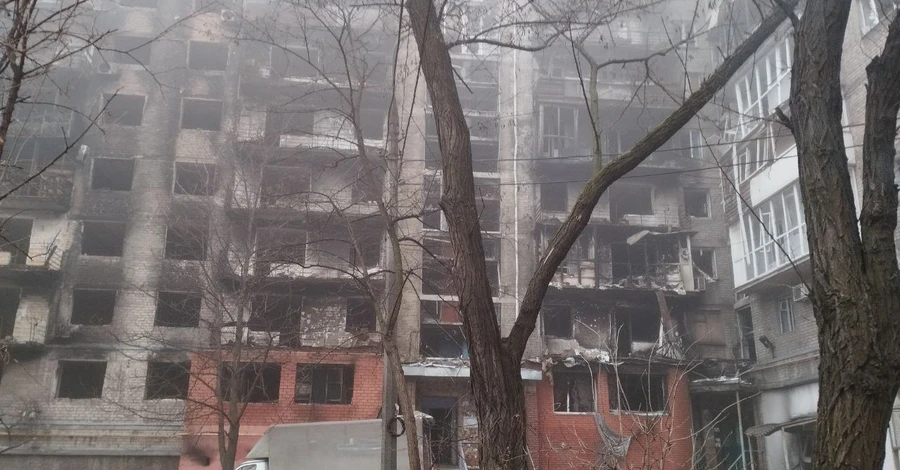 В Мариуполе снесли жилой квартал в Приморском районе, люди остались на улице