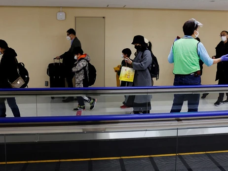 Китай отменил ограничения после трех лет борьбы с коронавирусом